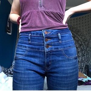 CHARLOTTE RUSSE HIGH-WAISTED JEANS🌸🌸SIZE 4
